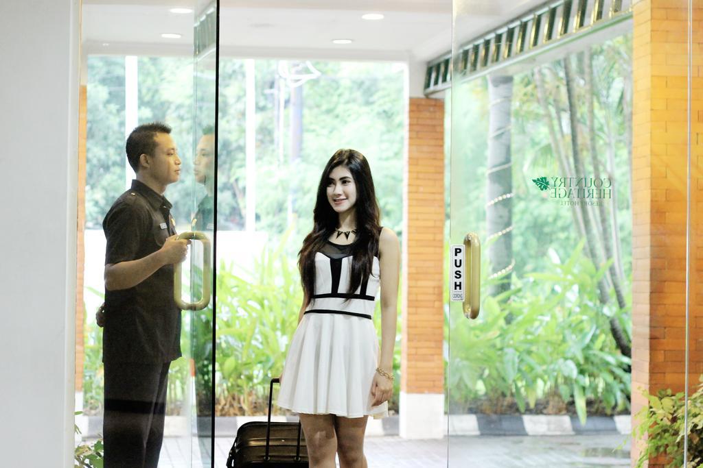 Villa Country Residence Surabaya Exterior foto