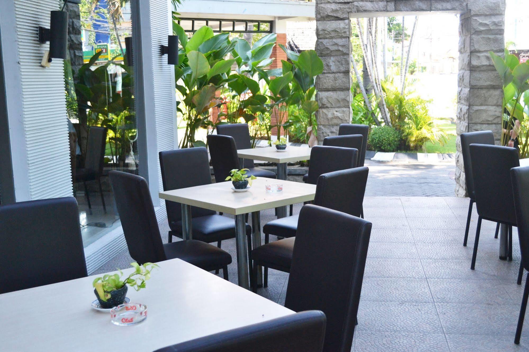 Villa Country Residence Surabaya Exterior foto