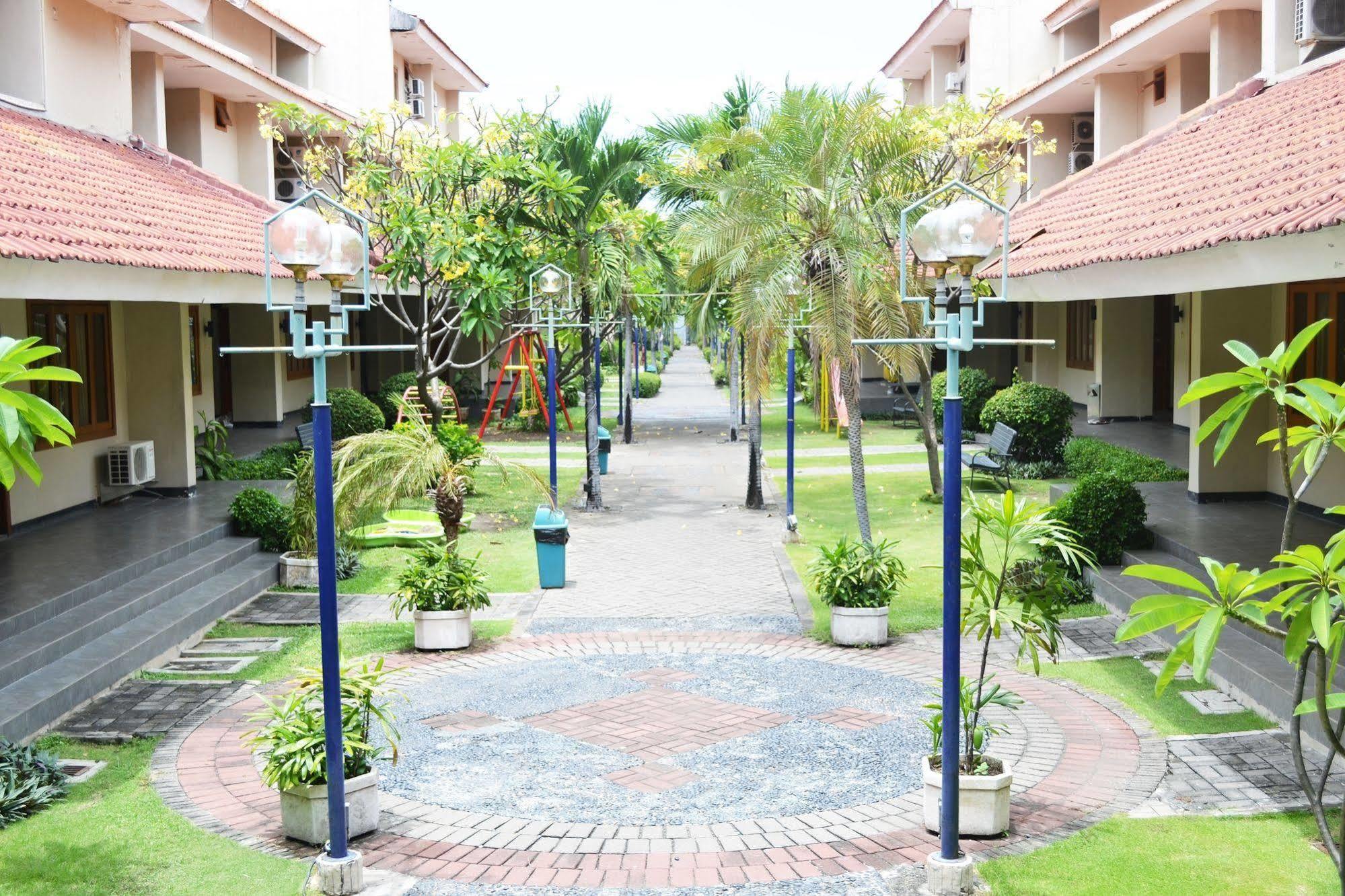 Villa Country Residence Surabaya Exterior foto