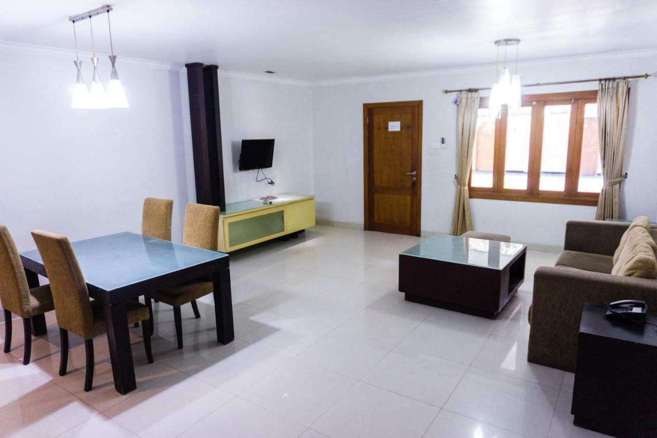 Villa Country Residence Surabaya Exterior foto